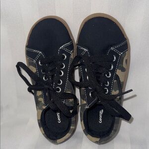 George Kids Sneakers Black and Camouflage Size 11